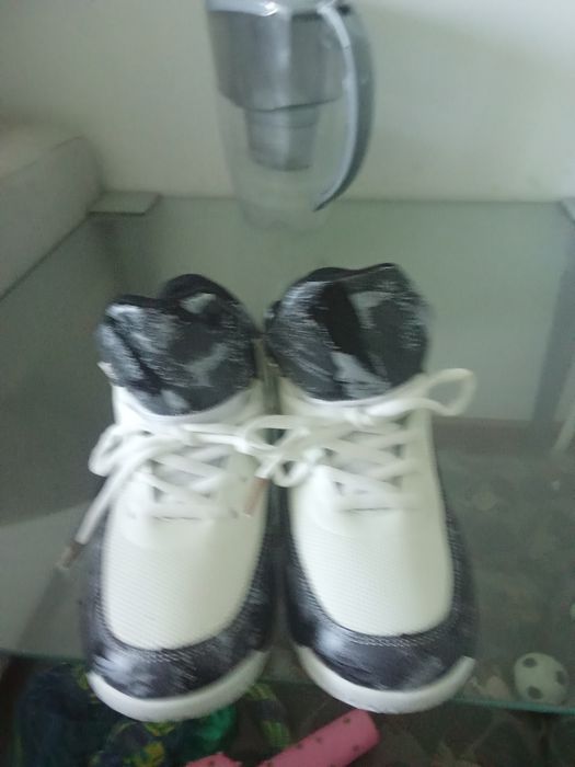 Buty sportowe jordany