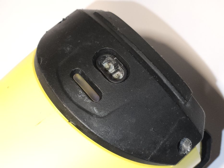 Akumulatorowy odkurzacz do okien Kärcher WV 50 Plus.