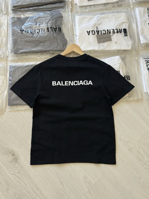 Футболка Balenciaga