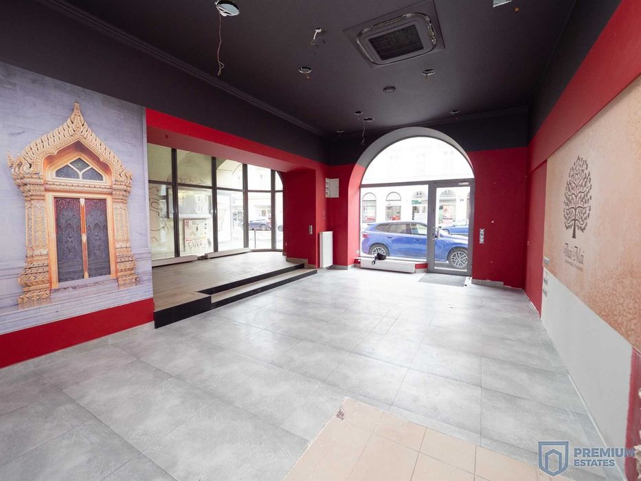 Parterowy lokal usługowy 204m2 przy Wawelu