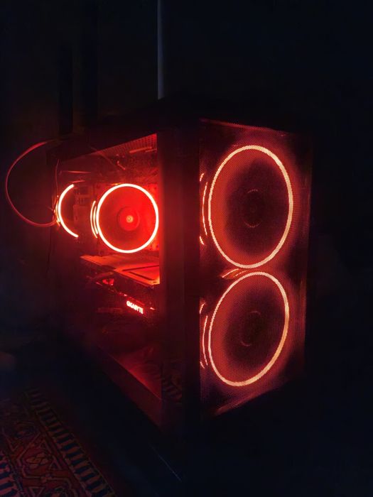 Komputer do gier R7 7800x3d, rtx4070 + peryferia(opis)
