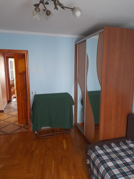 Здам 3 кiмн квартиру в центрi по вул С Бандери 44,Стрий