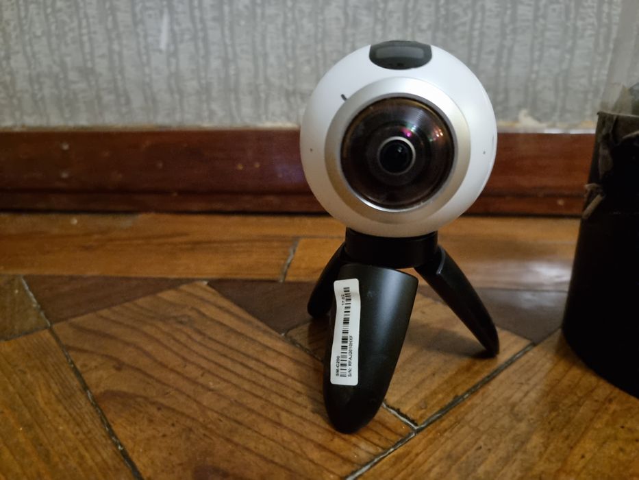 Câmara Samsung Gear 360 + oferta