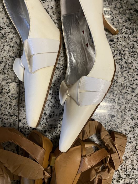 Stiletos brancos novos