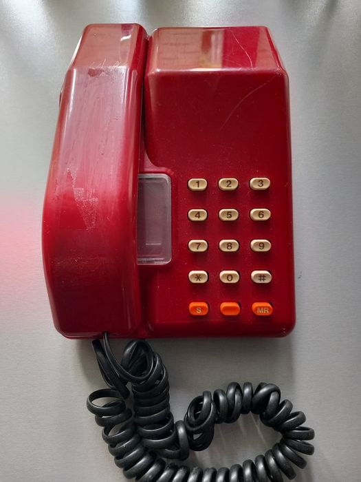 Sprzedam telefon stacjonarny.
