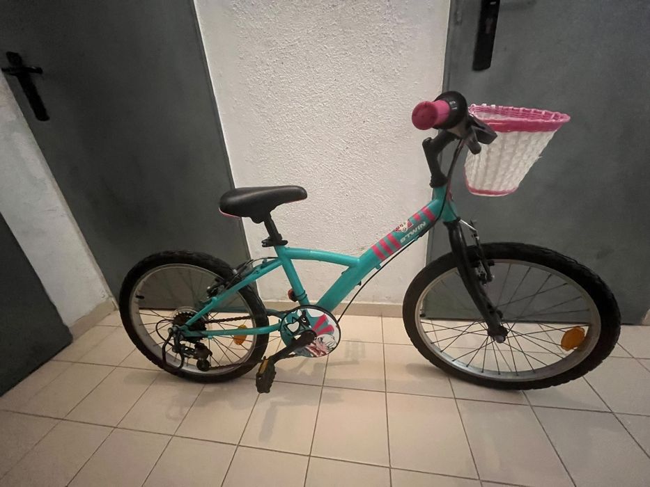 Bicicleta com cesto menina