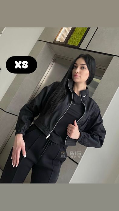 Жіноча Вітровка NIKE Nsw Jkt Wvn Street  Gls (HV6523-010)