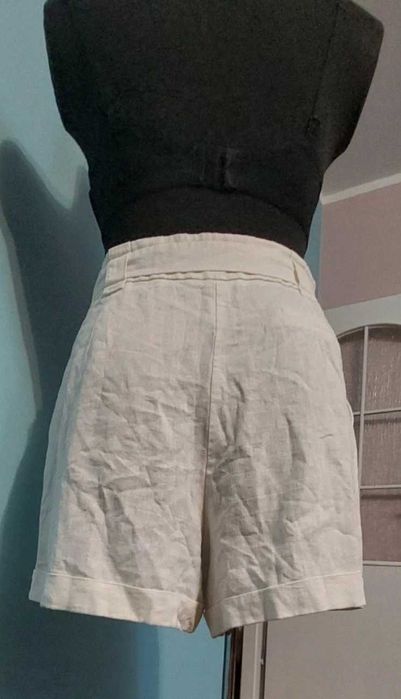 Krotkie spodenki damskie