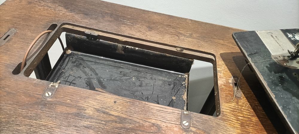 Maquina de costura antiga marca Haid & Neu