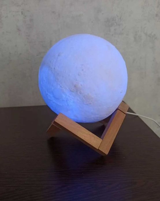 Світильник місяць з сенсорним керуванням романтика у подарунок