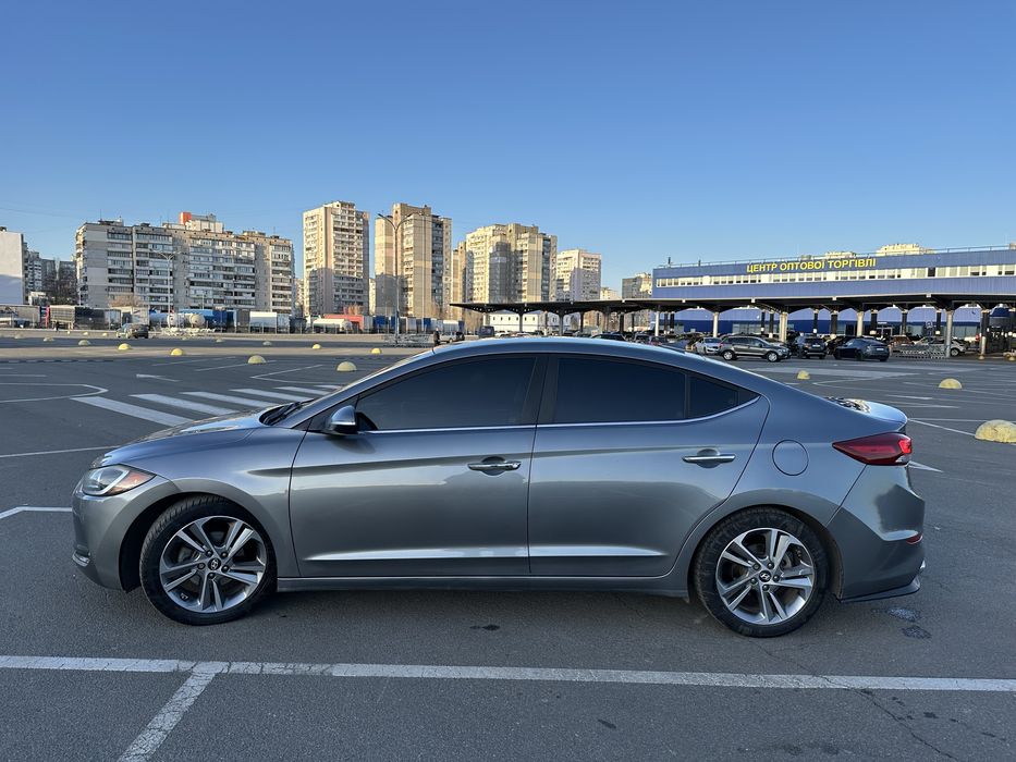 Hyundai Elantra 2016