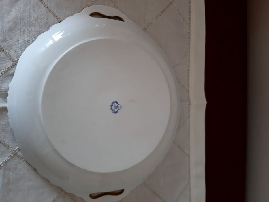Jarra e Prato da Royal Porcelain
