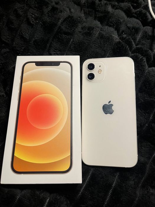 Продам iPhone 12 (64g)
