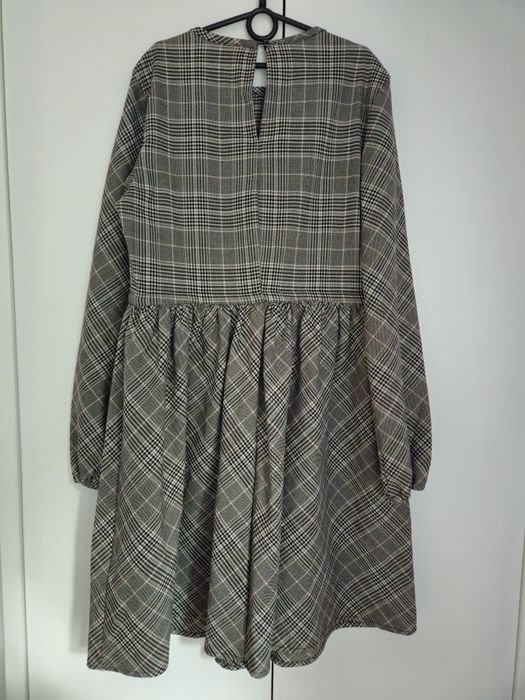 Sukienka w kratę