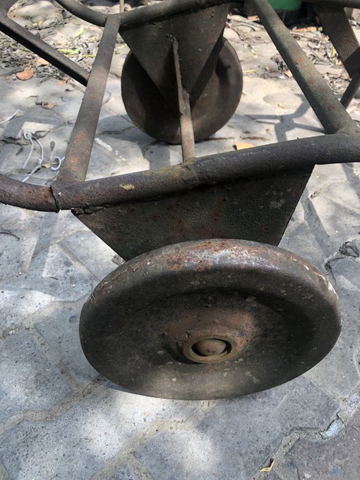 Тачка строительная,садовая б/у