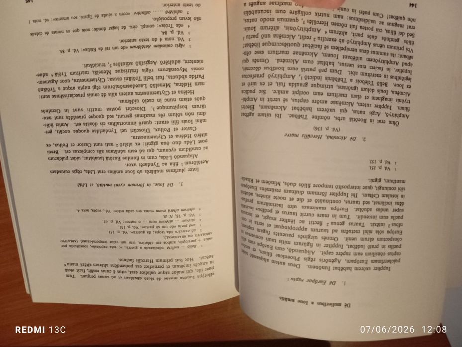2 livros Iniciação ao Latim