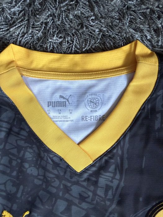 Camisola Borussia Dortmund 50 Anos Signal Iduna Park – Edição Especial – Caixa + Autocolantes