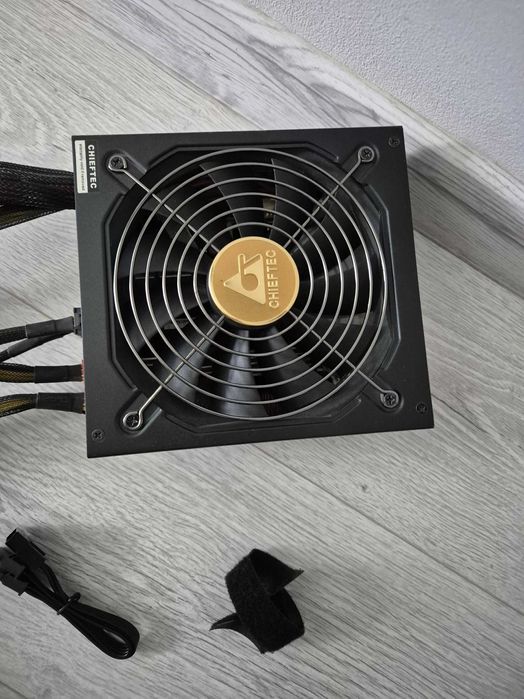 блок живлення модульний 850W Chieftec APS-850CB Bronze. Trade-IN