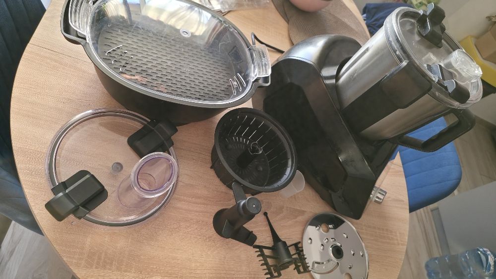 Robot kuchenny Sam Cook