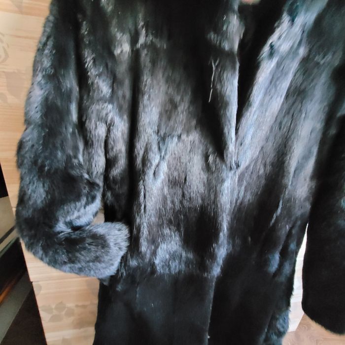 Продам шубку з кролика