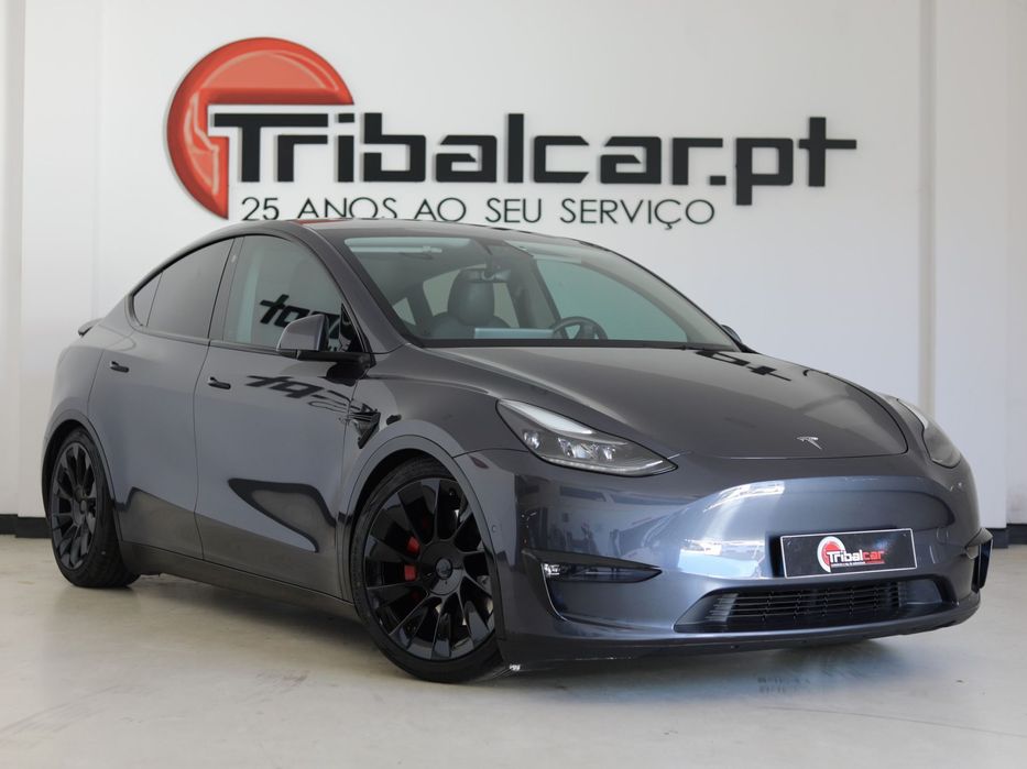 Tesla Model Y Long-Range RWD