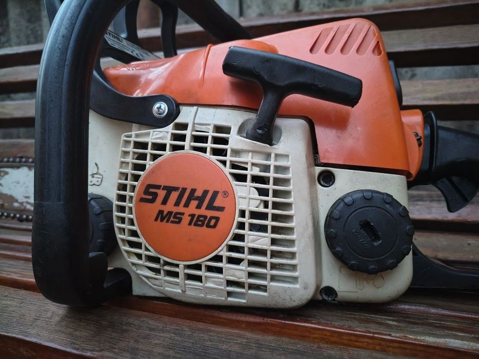 Бензопила STIHL MS 180 в гарному стані
