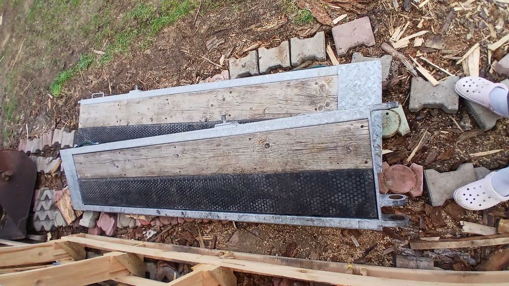 Najazdy do przyczepy niskopodwoziowej