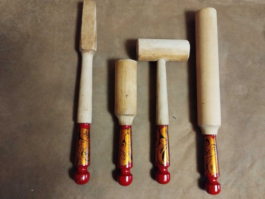 Набор кухонных утвари с деревянными ручками