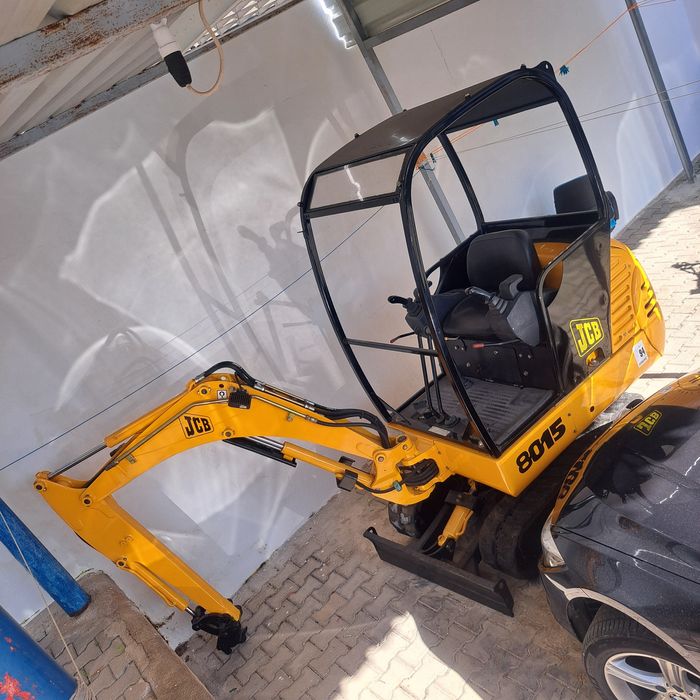 JCB  8015 mini giratória