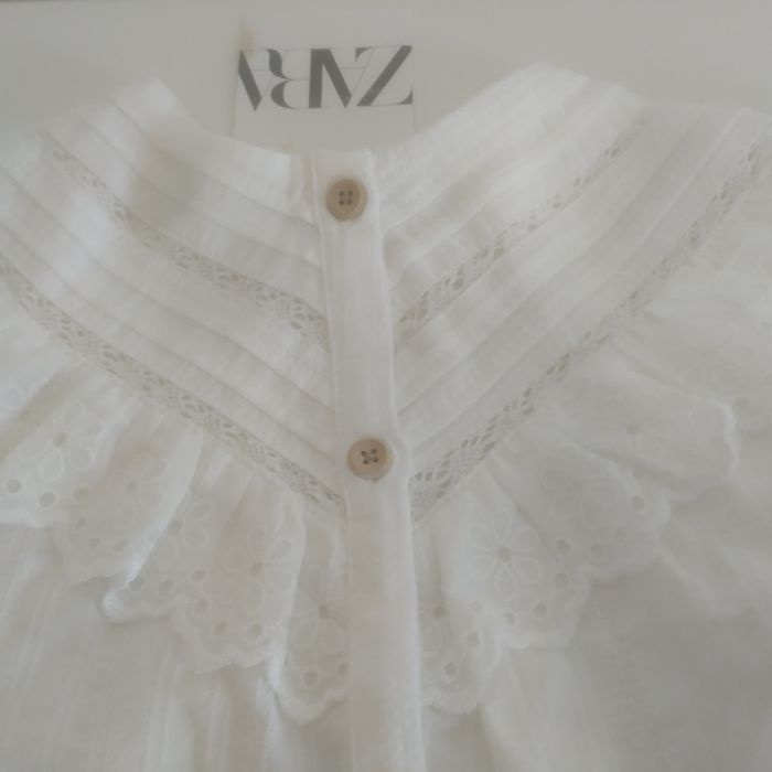 Camisa Zara e calções - novo tam 18/24