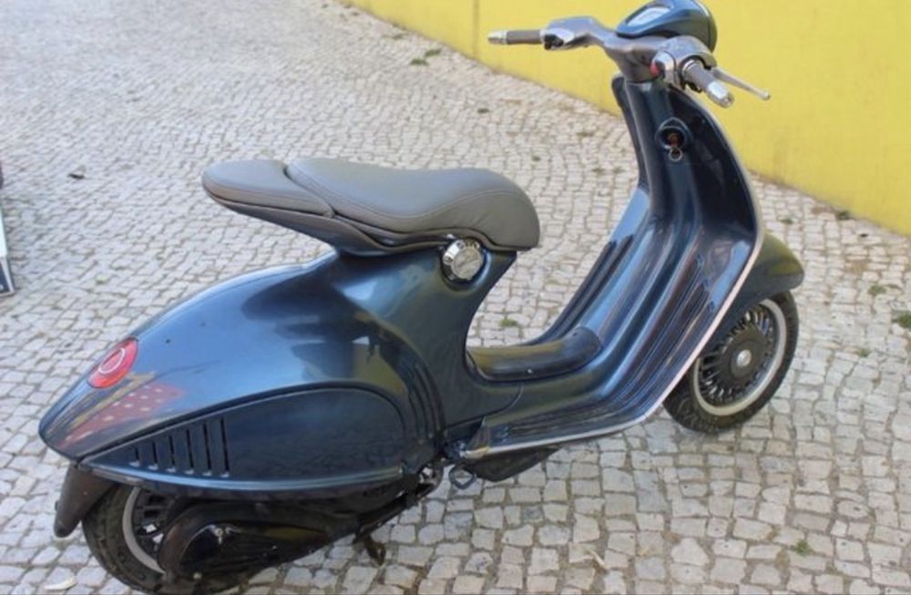 Vespa 946 Belissima 2015