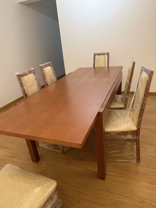 Mesa extensivel de jantar c/ 6 cadeiras - Madeira cerejeita