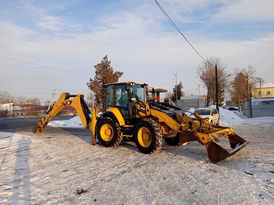 Аренда экскаватора  Caterpillar 444F2