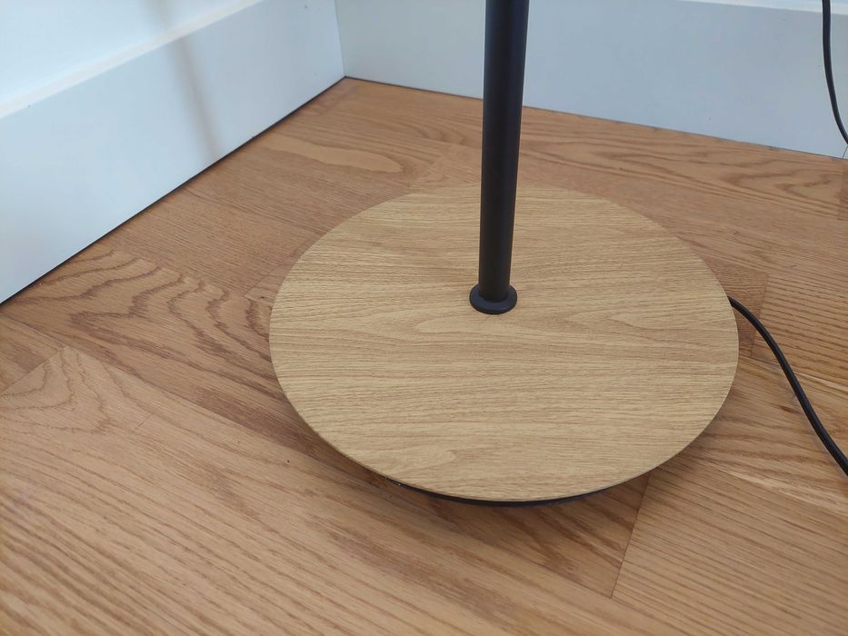 Candeeiro de pé KAITO da AREA STORE - NOVO