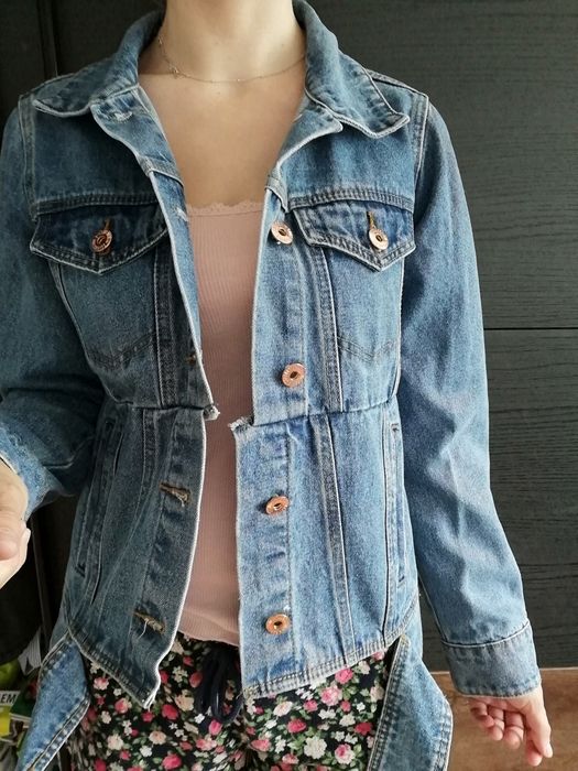 Niebieska kurtka jeansowa katana sinsay s/m