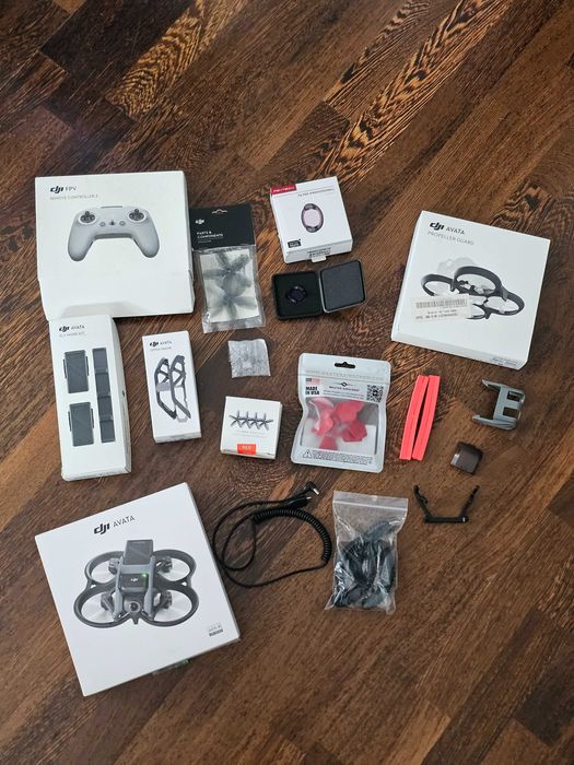 Dron DJI Avata małoużywana 4 akumulatory Goggles 2 FPV Controller