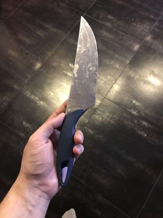Продается нож кухонный