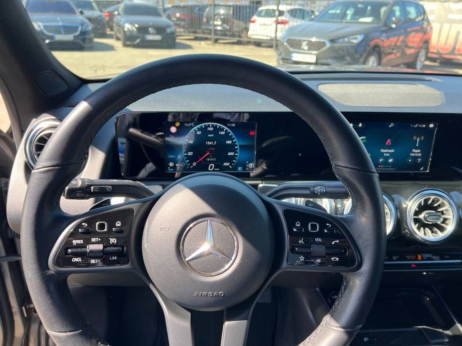 Mercedes-Benz GLB 200 2021 • 5 місць • 1.3 бензин • DCT • Європа • 181 тис. км