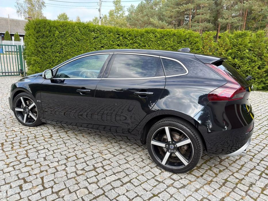 Volvo V40
