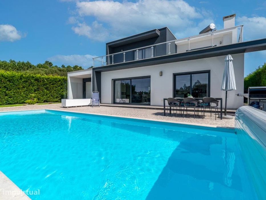 Moradia com piscina aquecida perto da praia da Foz do Arelho