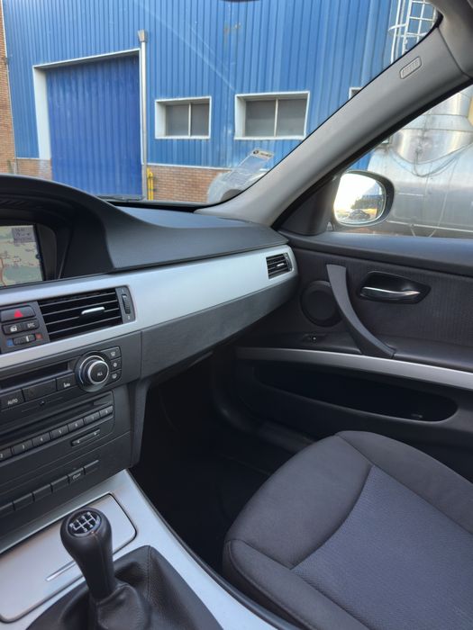 BMW 320 D Touring Navigation - Nacional