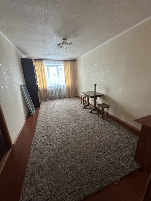 Алмазний 4- та поліклініка 3 окремі кімнати