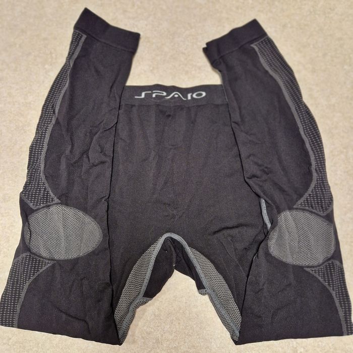 Legginsy termiczne SPAIO – odzież funkcyjna, rozmiar M