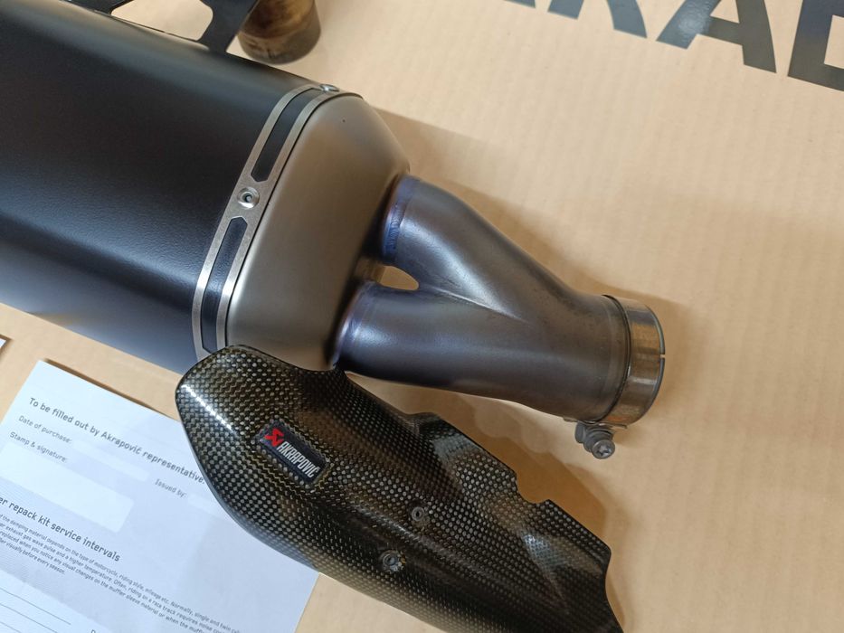 Ponteira Akrapovic Titânio BMW R1200 GS ou GSA - Black - NOVA