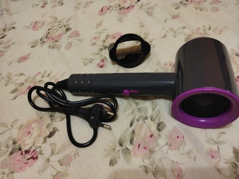 Продам  новый фен