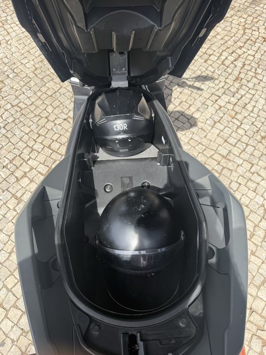 Yamaha XMAX 300 Tech MAX — 2020 — 30.000 km