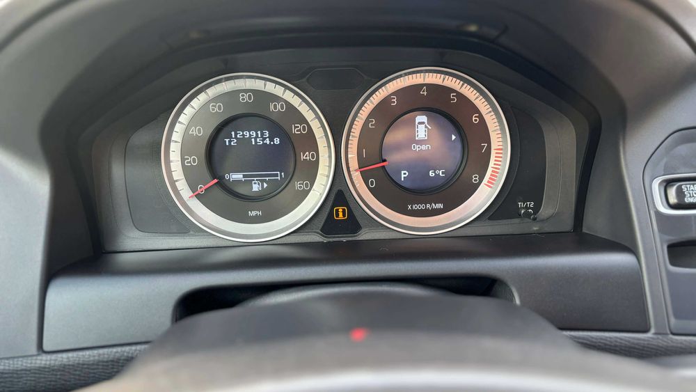 Volvo xc60 3.0.  300 km