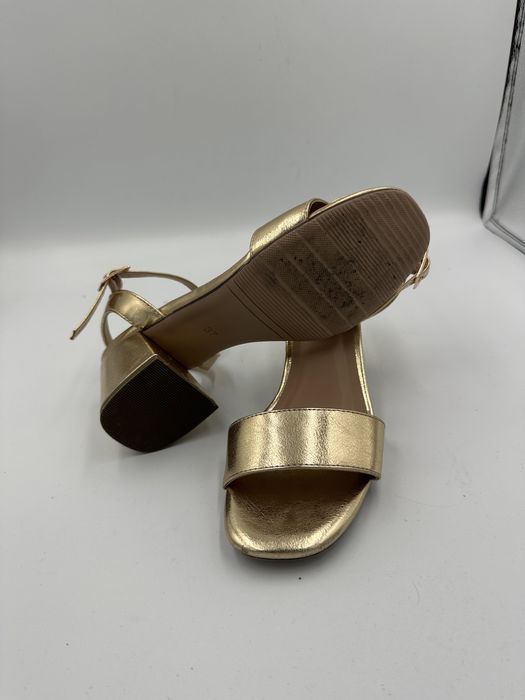 Sandały złote Anna Field 37