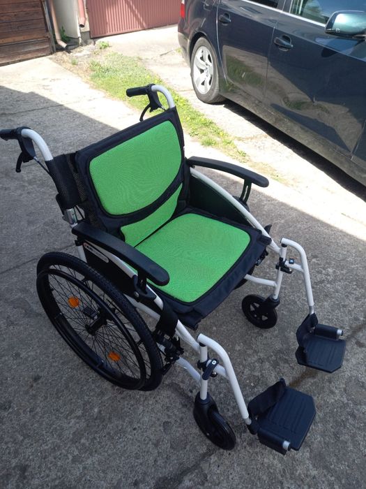 Wozek inwalidzki nowy sluminiowy