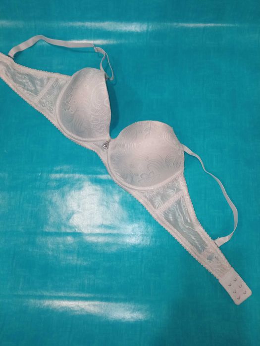 Лифчик, бюстгальтер чашка В, 80 см